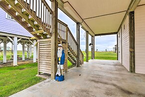 Private Beach Access: Coastal Freeport Home!