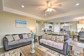 Private Beach Access: Coastal Freeport Home!