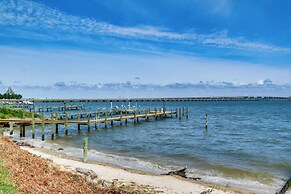 Choptank River Beach Home w/ Pier in Cambridge!