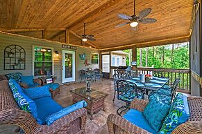 Charming Getaway w/ Lake Cumberland Views!