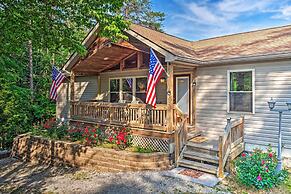 Charming Getaway w/ Lake Cumberland Views!