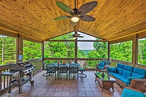 Charming Getaway w/ Lake Cumberland Views!