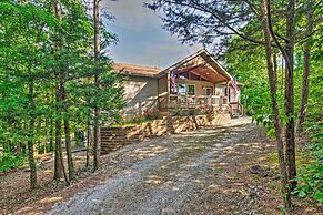 Charming Getaway w/ Lake Cumberland Views!