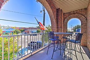 Southport Condo With Fire Pit, Deck & Private Pool