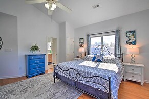 Southport Condo With Fire Pit, Deck & Private Pool