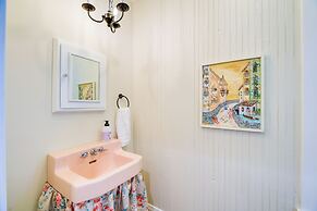 Stunning Damascus Vacation Rental w/ Fire Pit!