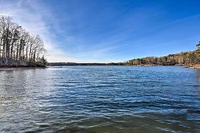 Pet-friendly Fair Play Getaway w/ Boat Dock!