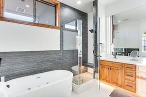 Mountain-view Condo in the Heart of Edwards!