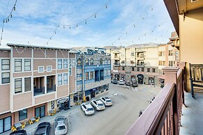 Mountain-view Condo in the Heart of Edwards!