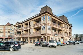 Mountain-view Condo in the Heart of Edwards!