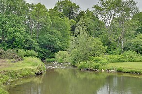 Quiet Country Escape: Fire Pit, Fish On-site!