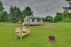 Quiet Country Escape: Fire Pit, Fish On-site!