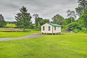 Quiet Country Escape: Fire Pit, Fish On-site!