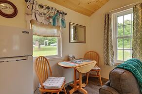 Quiet Country Escape: Fire Pit, Fish On-site!