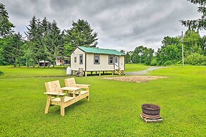 Quiet Country Escape: Fire Pit, Fish On-site!