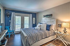 Chic Family-friendly Home With Outdoor Oasis!