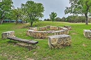 Chic Family-friendly Home With Outdoor Oasis!