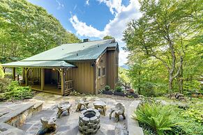 Luxe Blue Ridge Mountain Retreat w/ Sauna + Creek!