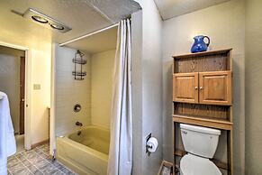 Cozy Durango Apt w/ Mtn View ~ 6 Mi to Downtown!