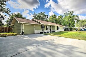 Lovely Tomball Home w/ Patio < 1 Mi to Dtwn