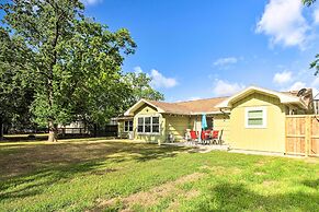 Lovely Tomball Home < 1 Mi to Dtwn + Pool Access!