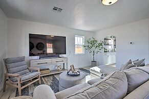 Modern Kanab Cottage w/ View < 1 Mi to Hiking!