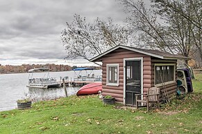 Pet-friendly New Auburn Apt w/ On-site Lake!