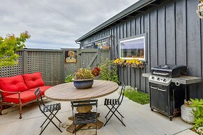 Waterfront Cottage on Tomales Bay w/ Dock & Views