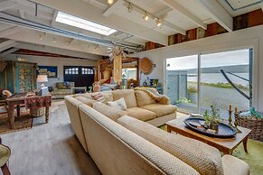 Waterfront Cottage on Tomales Bay w/ Dock & Views