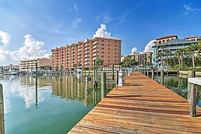 Coastal Condo w/ Pool, Walk to Clearwater Beach!