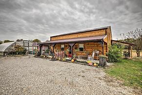 'the Bovard Lodge' Rustic Cabin Near Ohio River!