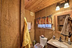 'the Bovard Lodge' Rustic Cabin Near Ohio River!