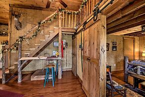 'the Bovard Lodge' Rustic Cabin Near Ohio River!