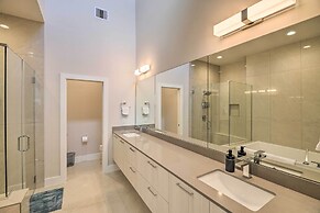 Bright & Spacious Houston Townhome: Near Dtwn