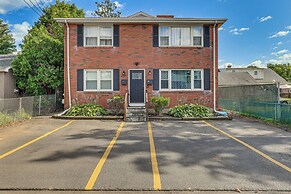 Modern Middletown Retreat, Minutes to Downtown!