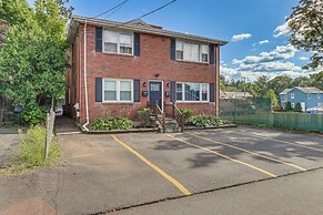 Modern Middletown Retreat, Minutes to Downtown!