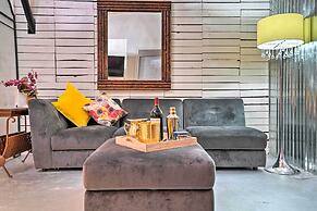 Ideally Located Vacation Rental Studio in Laredo!