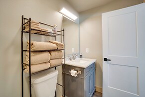 Saratoga Retreat ~ 3 Mi to Saratoga Lake!