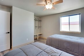 Saratoga Retreat ~ 3 Mi to Saratoga Lake!