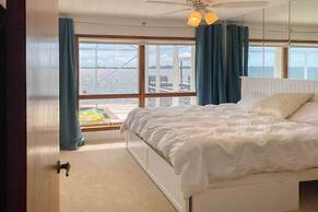 Bayfront Palmetto Retreat With Pool, Spa & Dock!