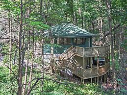 Unique Gatlinburg Cabin: Decks, Hot Tub, Fire Pit