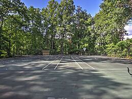 Unique Gatlinburg Cabin: Decks, Hot Tub, Fire Pit