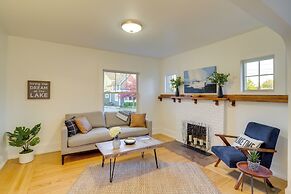 Indiana Vacation Rental - Walk to Syracuse Lake!