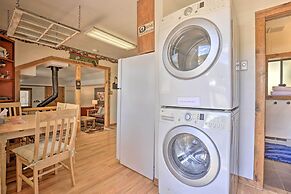 Fireplace, Deck & Mtn Views: Grand Lake Home!