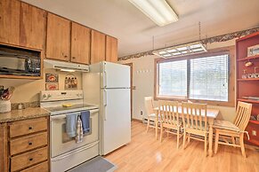 Fireplace, Deck & Mtn Views: Grand Lake Home!