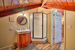 Waterfront Clearlake Retreat w/ Dock & Kayaks