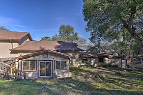 Waterfront Clearlake Retreat w/ Dock & Kayaks