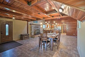 Waterfront Clearlake Retreat w/ Dock & Kayaks