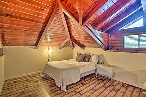 Waterfront Clearlake Retreat w/ Dock & Kayaks