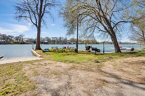 Waterfront Lake Dunlap Studio Cabin w/ Dock